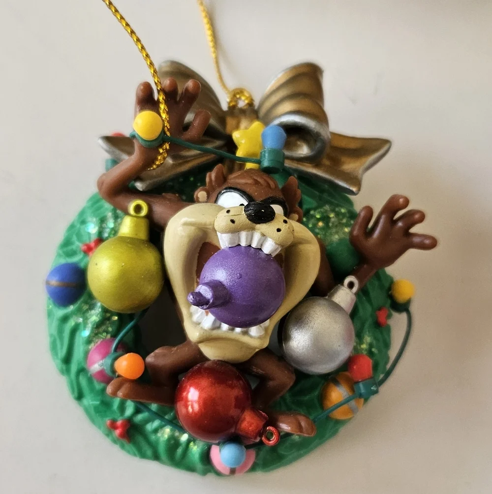 Looney Tunes 2001‎ Vintage Christmas Ornament Set